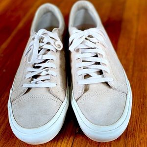 Vans Cream Suede Tennies